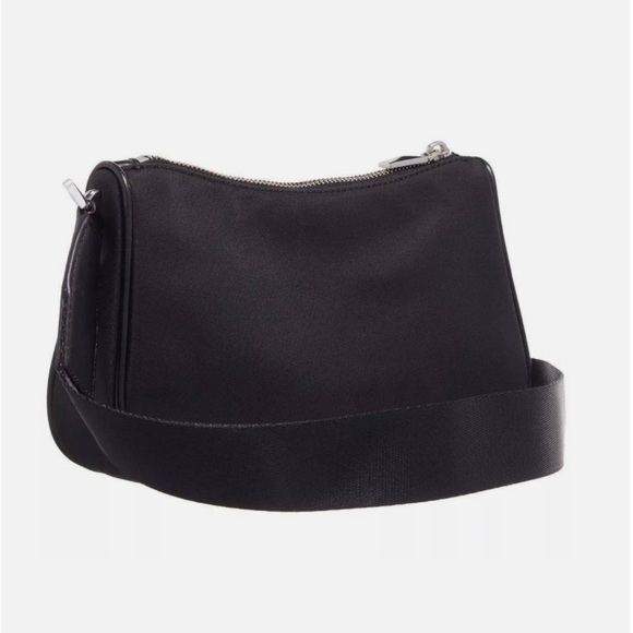 Michael Kors Jet Set Shoulder Bag - Picture 4 of 11